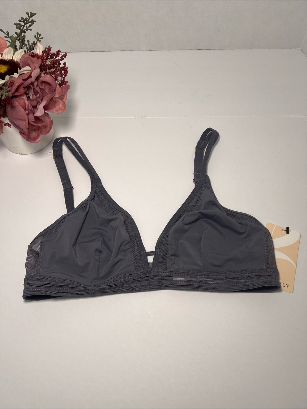 Lively Smoke Wireless Spacer Bra - Sz Small